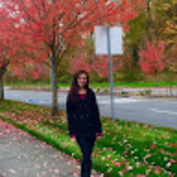 Meet your Posher, Macy - Picture 1 of 1